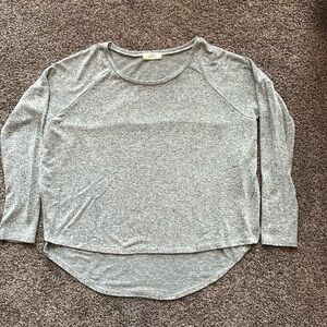 Women’s Logan lightweight high/low top.